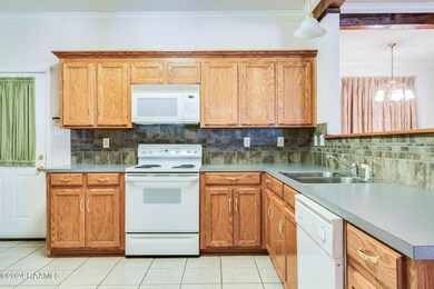 7-web-or-mls-2111 Dustin Morgan Loop-5