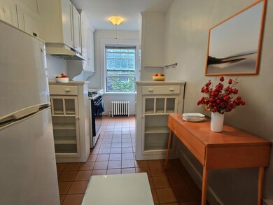 22 Concord Ave unit 11, Cambridge, MA 02138 - photo 3
