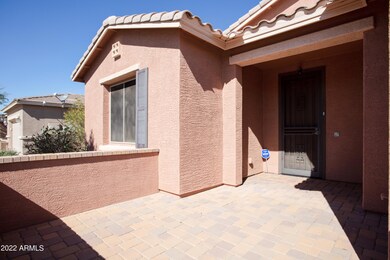 04 Front Patio