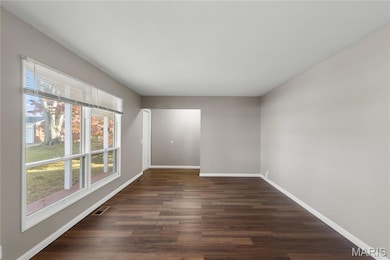 7 Darwin Ct, Florissant, MO 63033 - photo 2