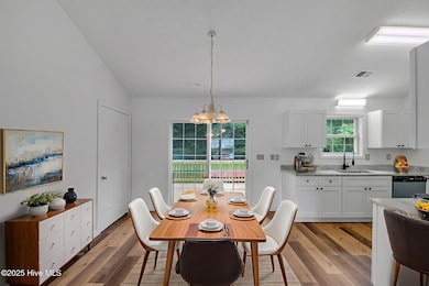 14-web-or-mls-DSC_1080 virtually staged