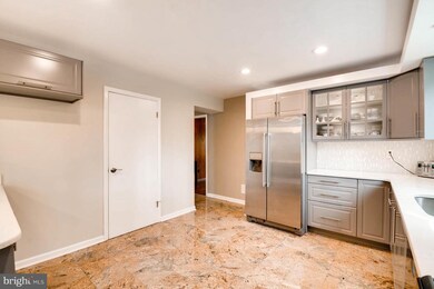 427 Deacon Brook Cir, Reisterstown, MD 21136 - photo 5