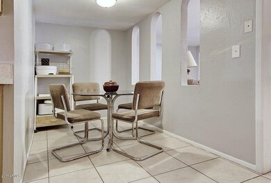 DiningRm_0011