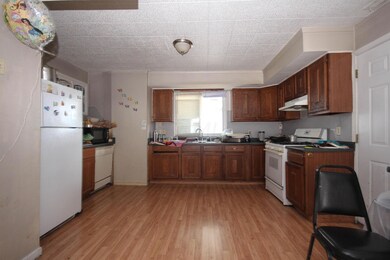 772 Martha Ln, Columbus, OH 43213 - photo 3