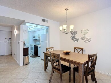 201 178th Dr unit 315, Sunny Isles Beach, FL 33160 - photo 5