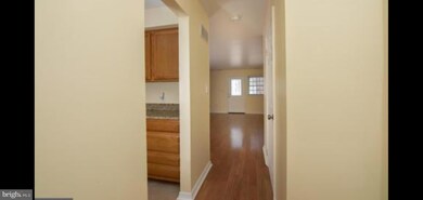104 Washington Ct, Camden, NJ 08103 - photo 5