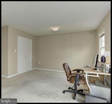 9463 Fairfax Blvd unit 303, Fairfax, VA 22031 - photo 6