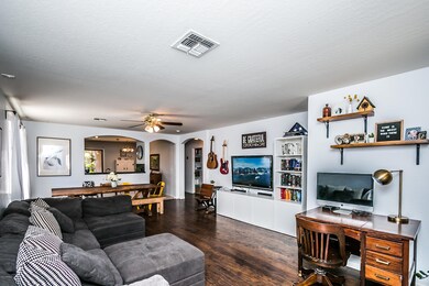 10031 E Crescent Ave-5