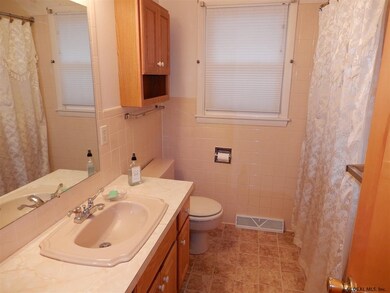 7 Brentwood Ave, Troy, NY 12180 - photo 7