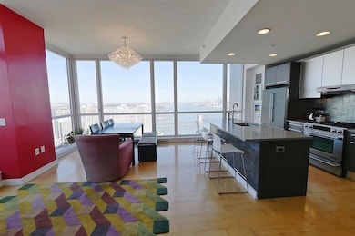 Crystal Point unit 4001, Jersey City, NJ 07302 - photo 5