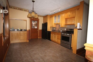104 Saint James Ave unit 2, Holyoke, MA 01040 - photo 2