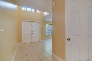 252 Aspen Way, Davie, FL 33325 - photo 7