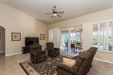 006_Living Room