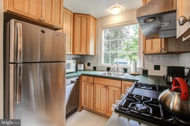 8504 Salem Way, Bethesda, MD 20814 - photo 7