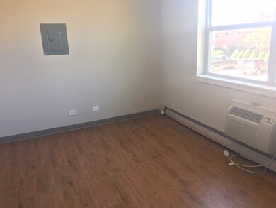 720 Crescent St unit 210, Wheaton, IL 60187 - photo 6