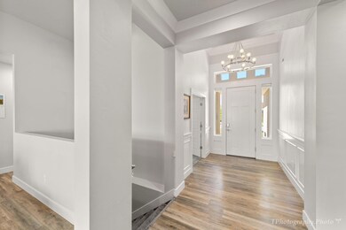 10-web-or-mls-2787 3560 W-8