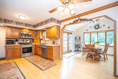 26946 Adele Ln, Olmsted Falls, OH 44138 - photo 5