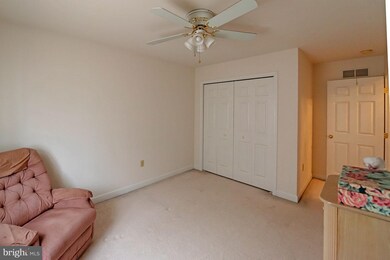 1003 Ithaca St, Reading, PA 19605 - photo 4