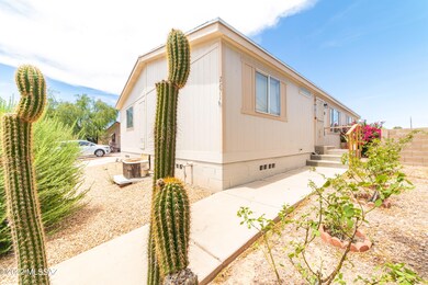 2871 E Cottonwood Club Ln, Tucson, AZ 85706 - photo 5