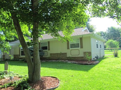 716 Hillcrest Ave, Nixa, MO 65714 - photo 2