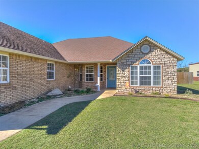 1237 N 4266, Pryor, OK 74361 - photo 3