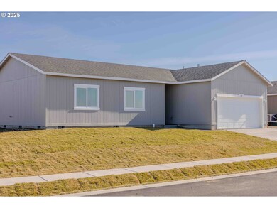 310 Rosalynn Dr, Stanfield, OR 97875 - photo 4