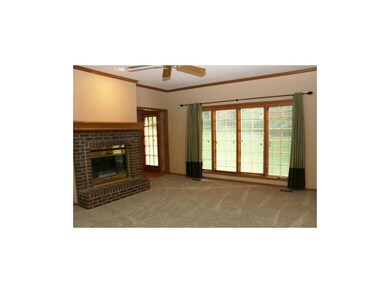Great Room: Large Quadruple Window with Blinds and