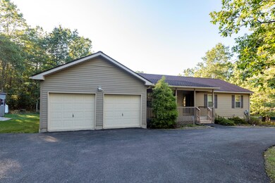 85 Honeysuckle Dr, Jim Thorpe, PA 18229 - photo 2