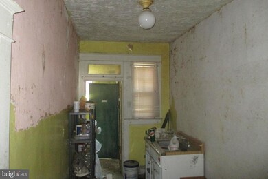 4001 Garrison Blvd, Baltimore, MD 21215 - photo 4