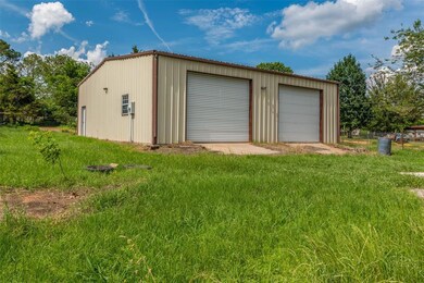 202 Tumbleweed Trail, Denison, TX 75021 - photo 4