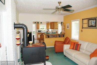 306 Poplar Ave, Edgewater, MD 21037 - photo 6