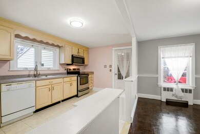238 Essex St, Saugus, MA 01906 - photo 3