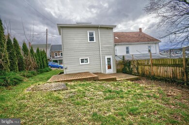 1104 N Shamokin St, Shamokin, PA 17872 - photo 2