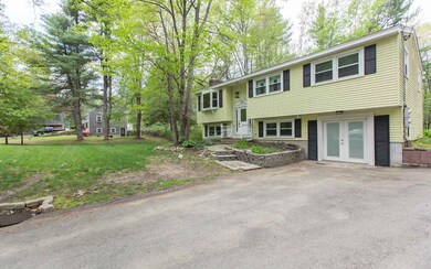 92 Walnut Hill Rd, Derry, NH 03038 - photo 3