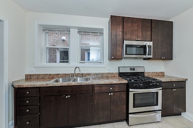 6330 N Rockwell St unit 1, Chicago, IL 60659 - photo 4