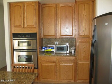 Kitchen oven