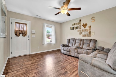 422 Mount Hood Dr, Inman, SC 29349 - photo 2