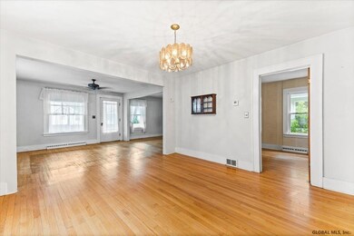 709 Cramer Ave, Schenectady, NY 12306 - photo 6