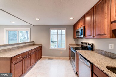 6008 Windward Dr, Burke, VA 22015 - photo 6