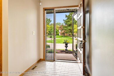 2455 Emerald Lake Dr East Lansing MI-128