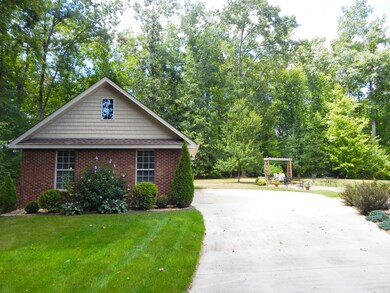 123 Ridgeline Dr, Crossville, TN 38571 - photo 3