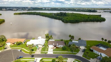 435 Island