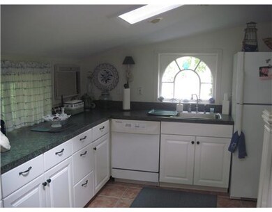 159 Border Ave, Wakefield, RI 02879 - photo 6