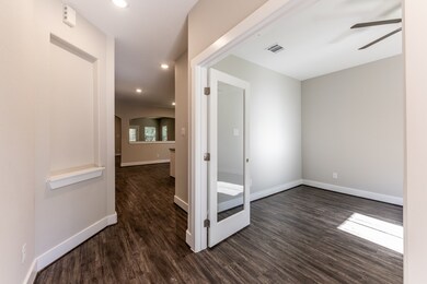 26 Firewood Rd, Huntsville, TX 77340 - photo 5