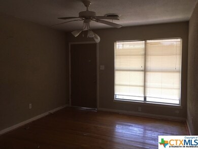 911 Little St, Copperas Cove, TX 76522 - photo 3