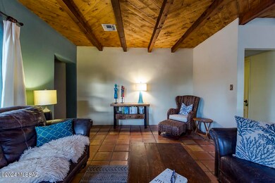 LR wood ceiling saltillo tile