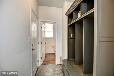 25004 Virginia Pine Ct, Chantilly, VA 20152 - photo 5