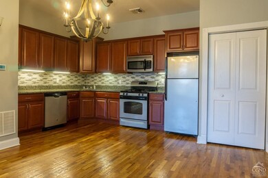 816 Warren St unit 1A, Hudson, NY 12534 - photo 5