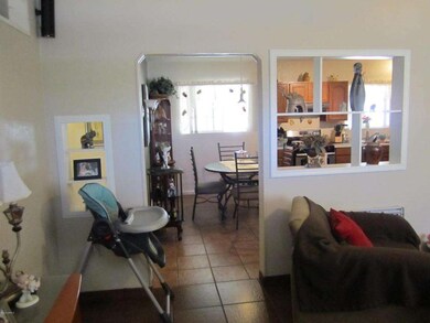 450 S Nevada Way 005