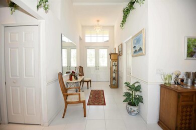 570 SW Georges Bay Front Entry